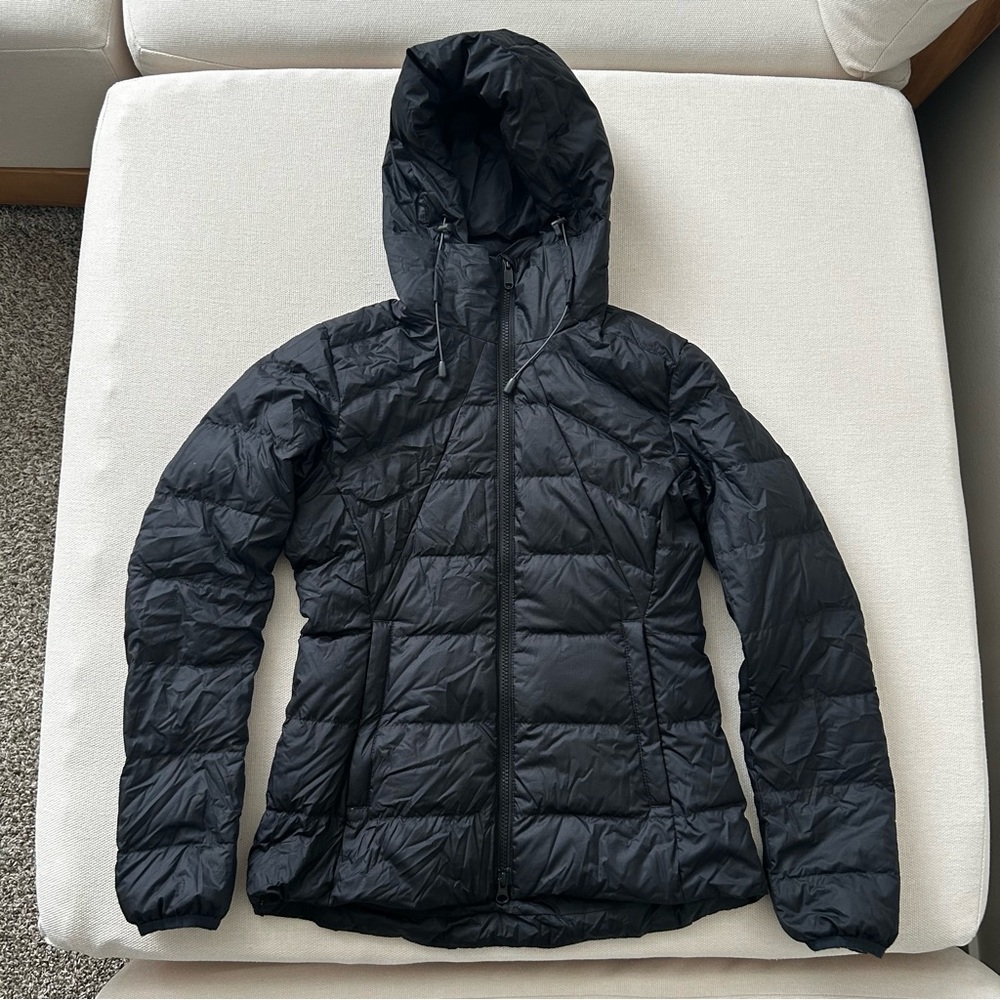 Quince Black Lightweight Down Packable Puffer Hoo… - image 1